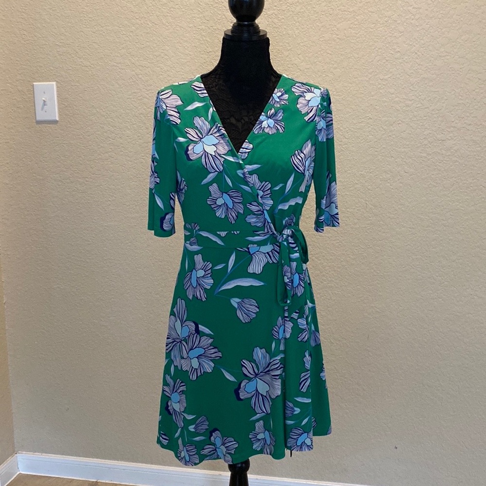 Vince Camino size 12 wrap dress.